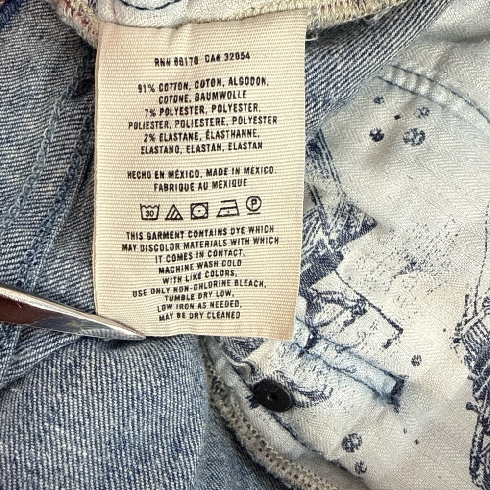 ANTHRO PILCRO Mid Rise Waist 28 Inches Size 27 Distressed Medium Wash Denim Jean - Picture 14 of 15